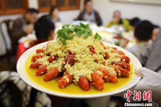 小龍蝦橫行德國柏林 政府鼓勵吃貨們大快朵頤！