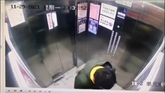 撒尿外賣惡心眾人， 問題不止出在騎手